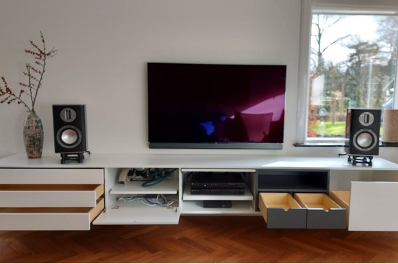 tv kast op maat lang schuifplank laden design